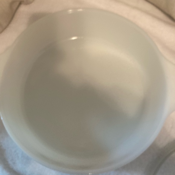 Vintage 1960s Brown Daisy Round Dynaware PYR-O-REY with another Lid - Picture 3 of 5